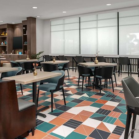 Hampton Inn Orlando Southeast Nona Narcoossee Exterior photo
