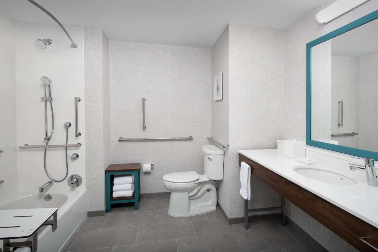 Hampton Inn Orlando Southeast Nona Narcoossee Exterior photo