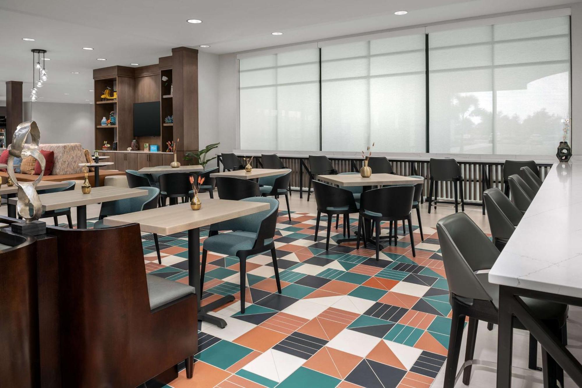 Hampton Inn Orlando Southeast Nona Narcoossee Exterior photo